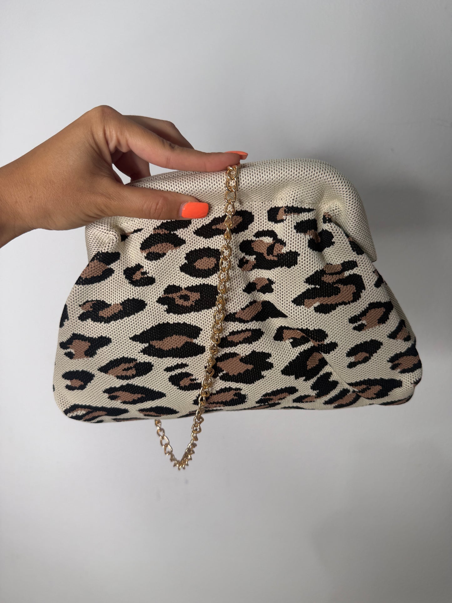 CLUTCH LEO BEIGE