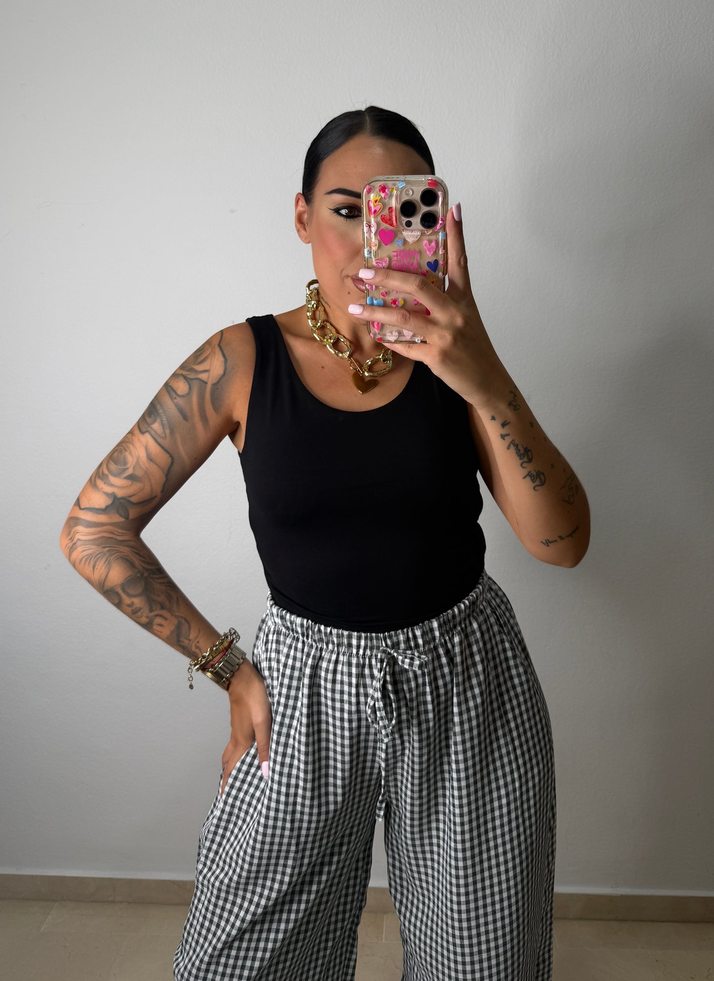 TOP BASIC BLACK