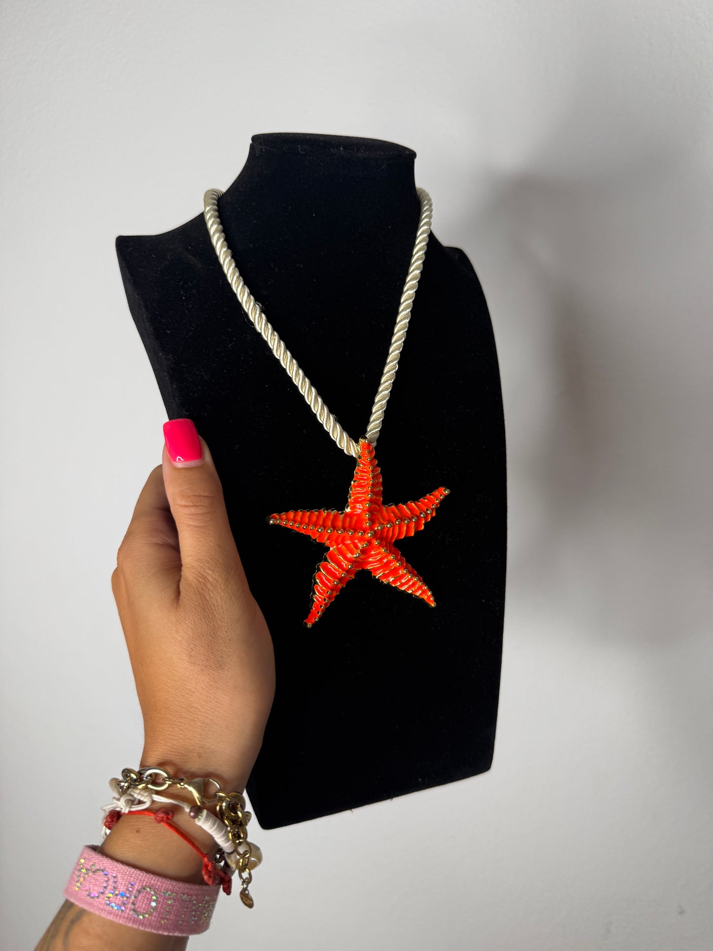 COLLAR STAR ORANGE