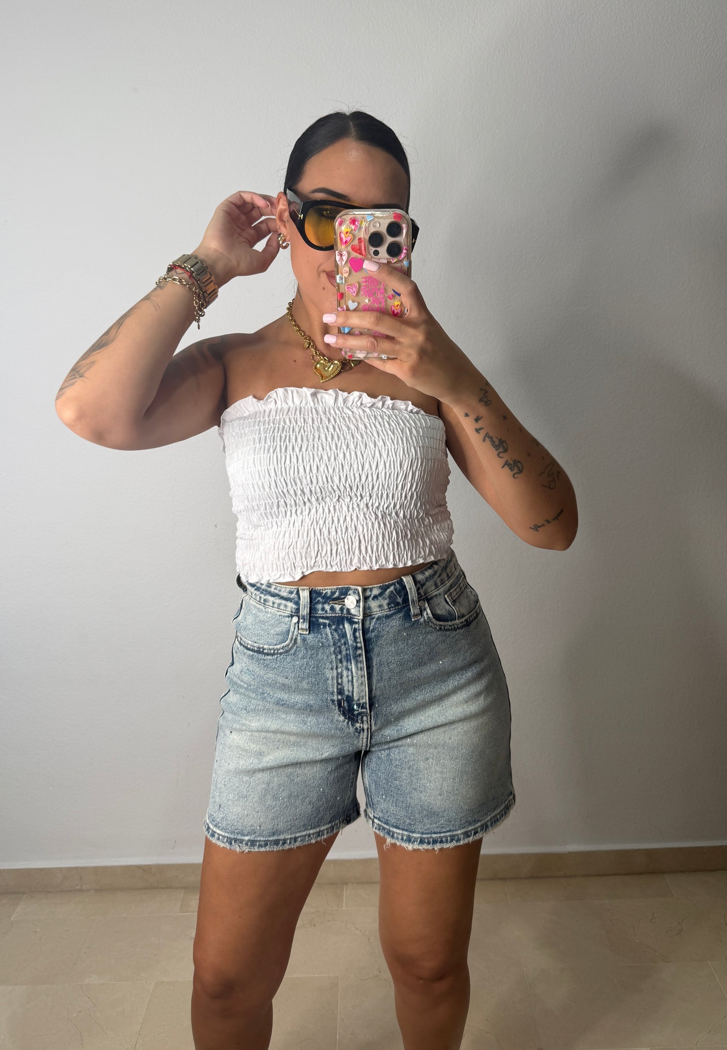 SHORT DESGASTADO STRASS