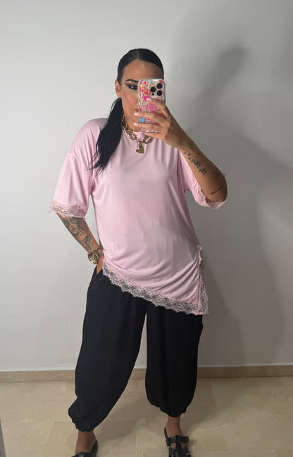 CAMISETA OVER ASIMÉTRICA PINK