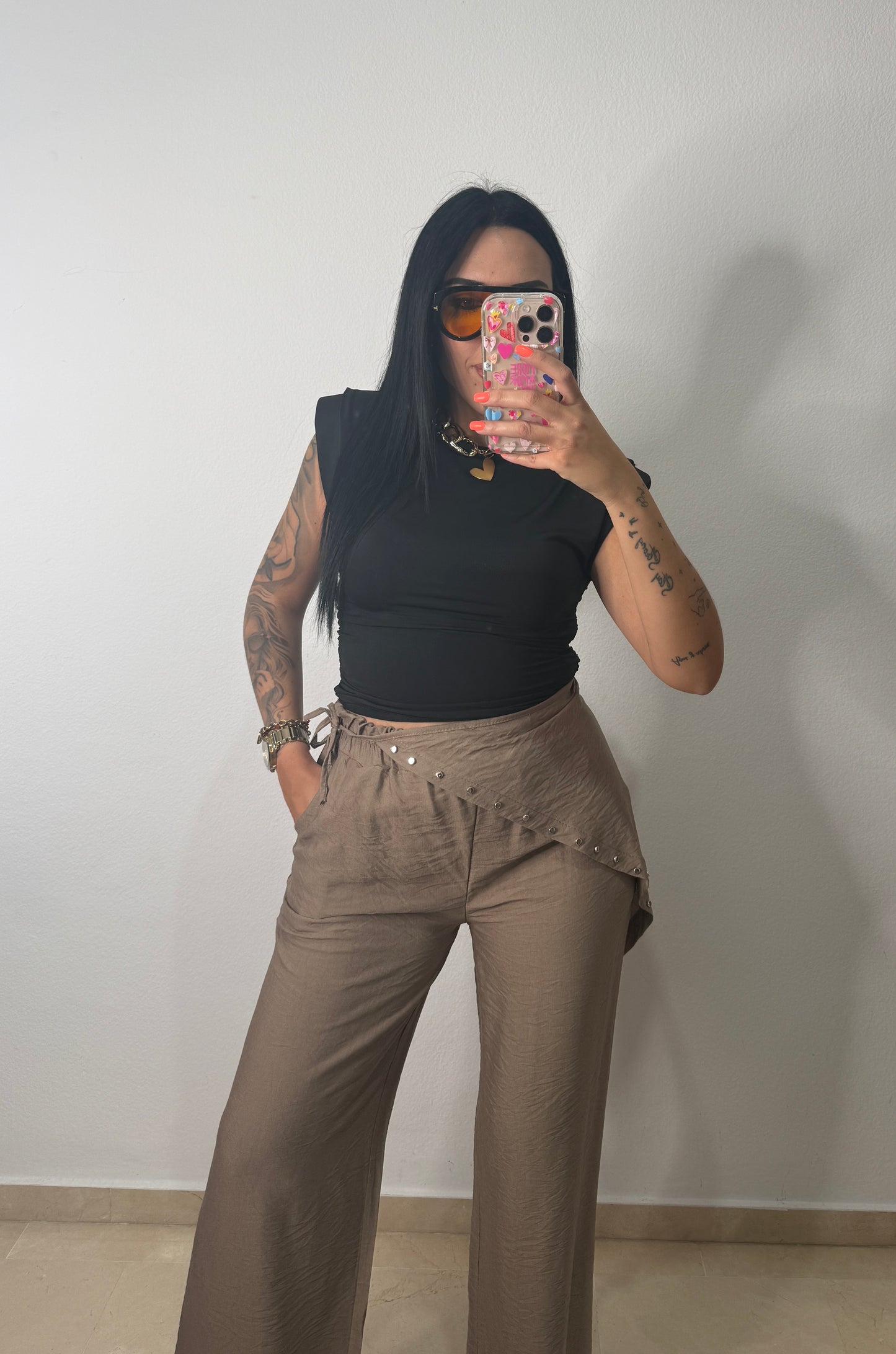 PANTALÓN PAÑUELO TACHAS TAUPE