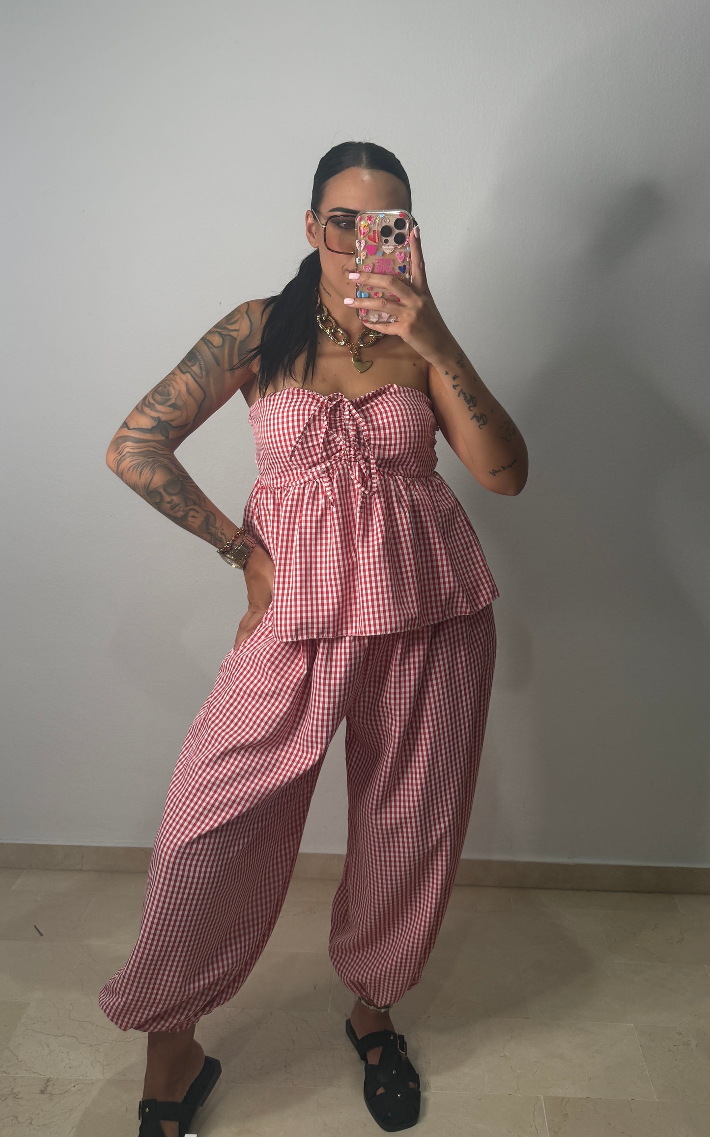 CONJUNTO ARI RED