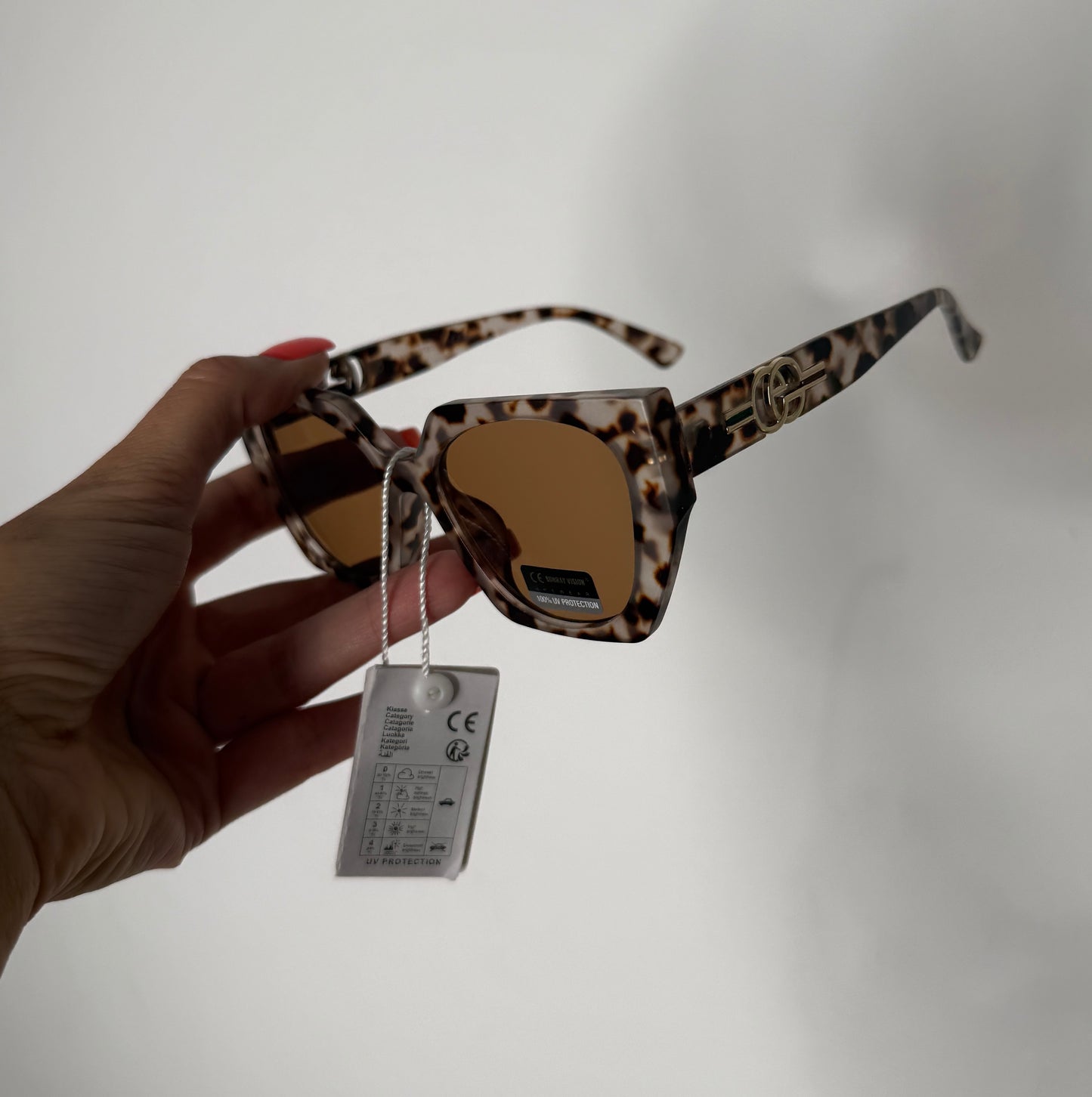 SUNGLASSES LEO GG