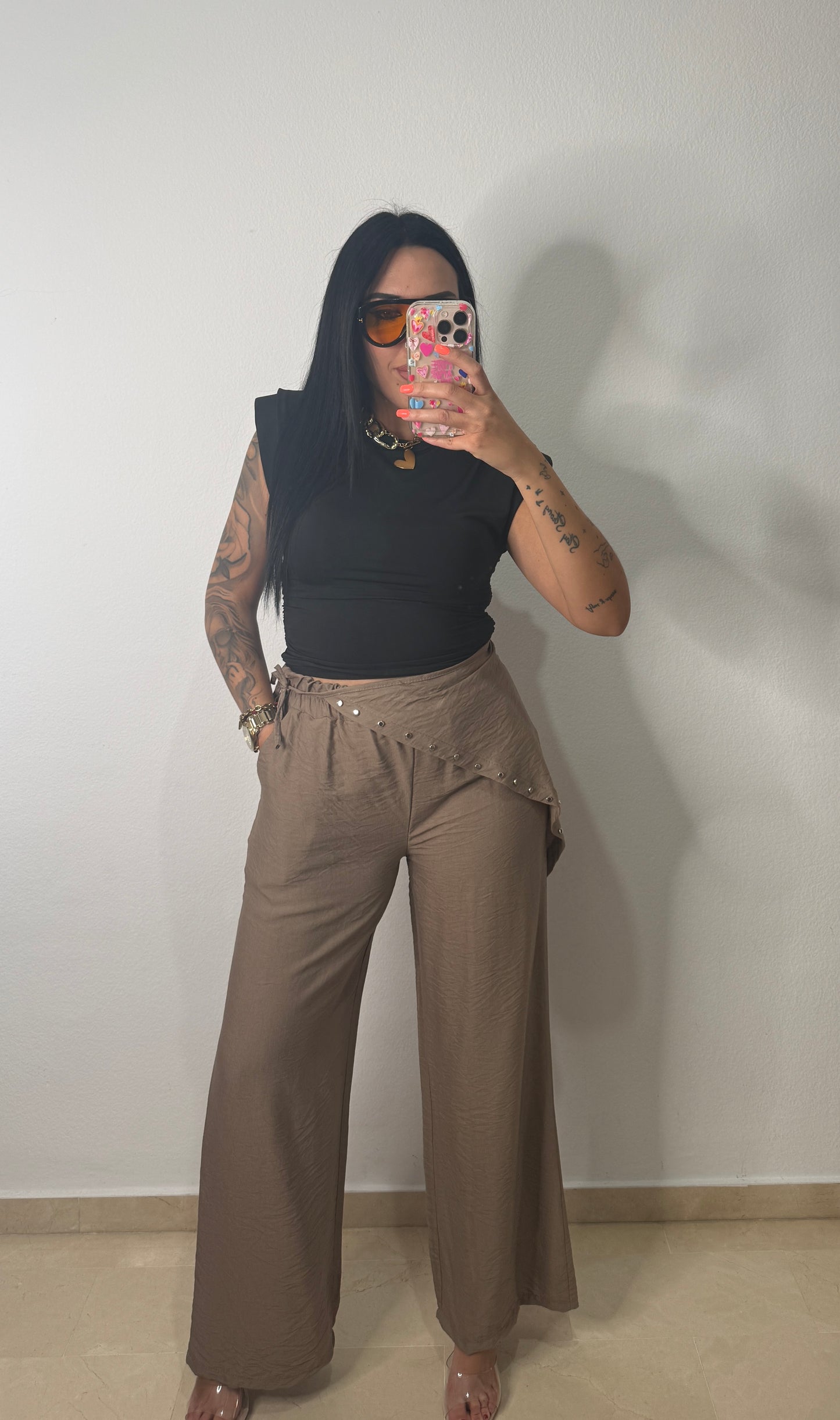 PANTALÓN PAÑUELO TACHAS TAUPE