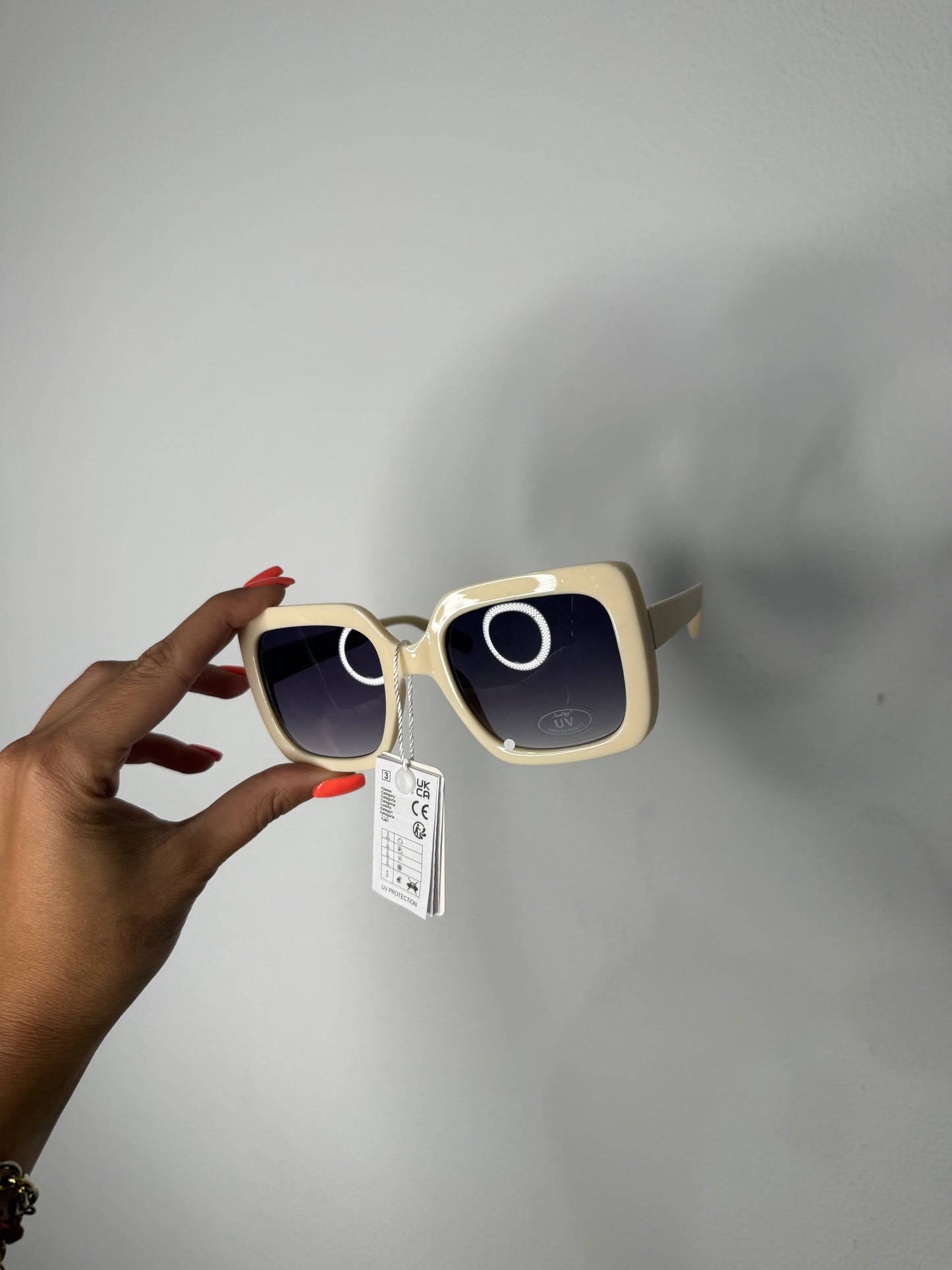 SUNGLASSES WHITE