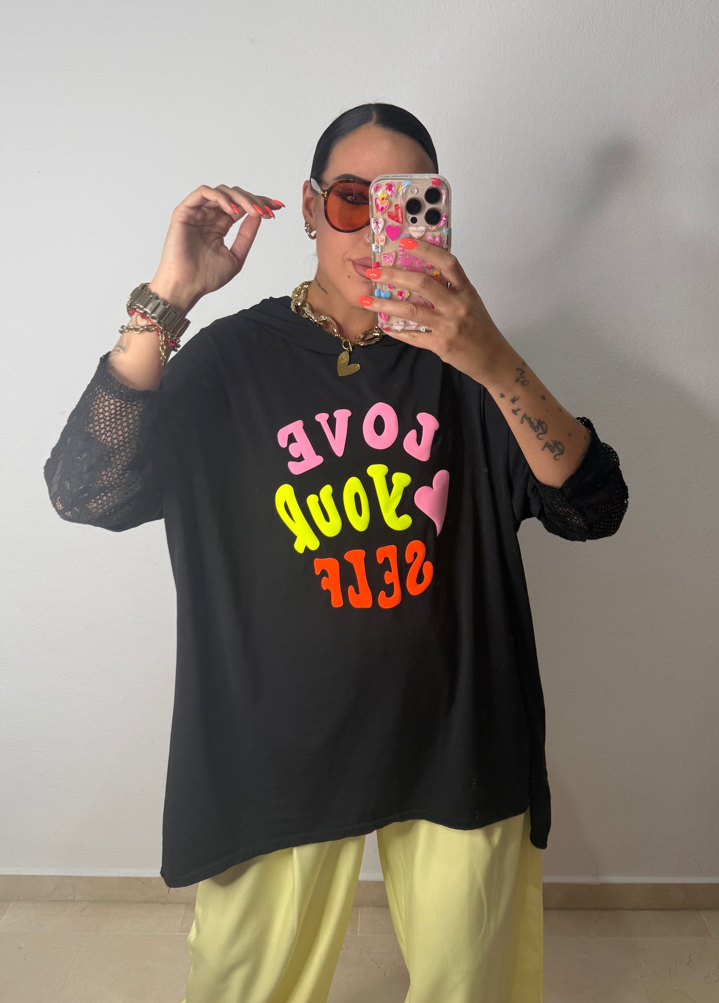 SUDADERA OVER NEON LOVE BLACK