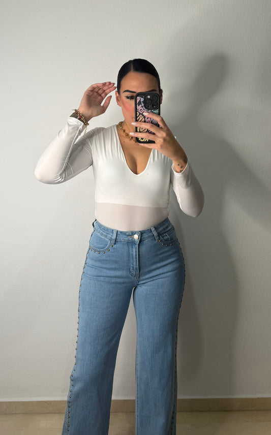 PANTALÓN DENIM TACHUELAS