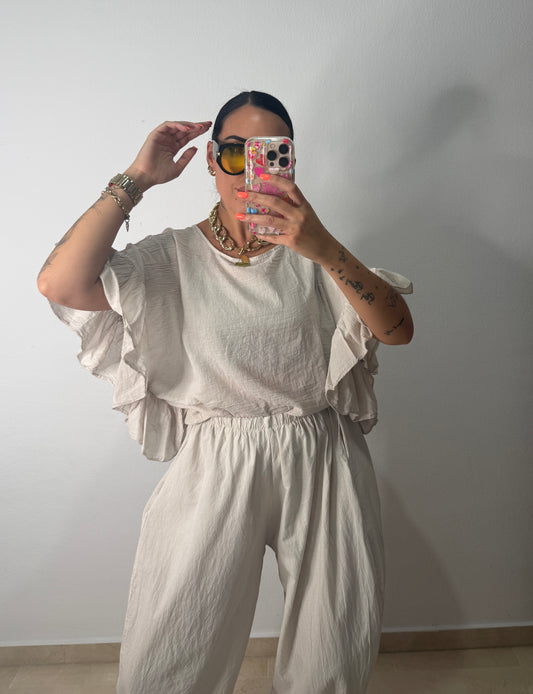 BLUSA VOLANTE BEIGE