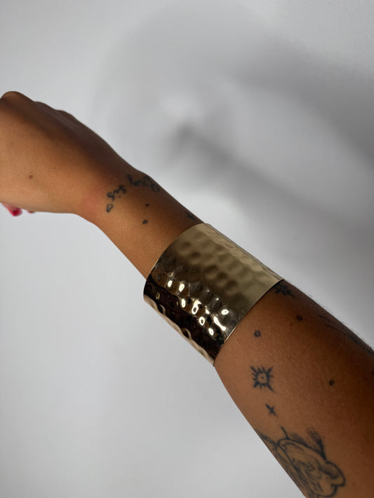 BRAZALETE TEXTURA GOLD