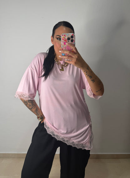 CAMISETA OVER ASIMÉTRICA PINK