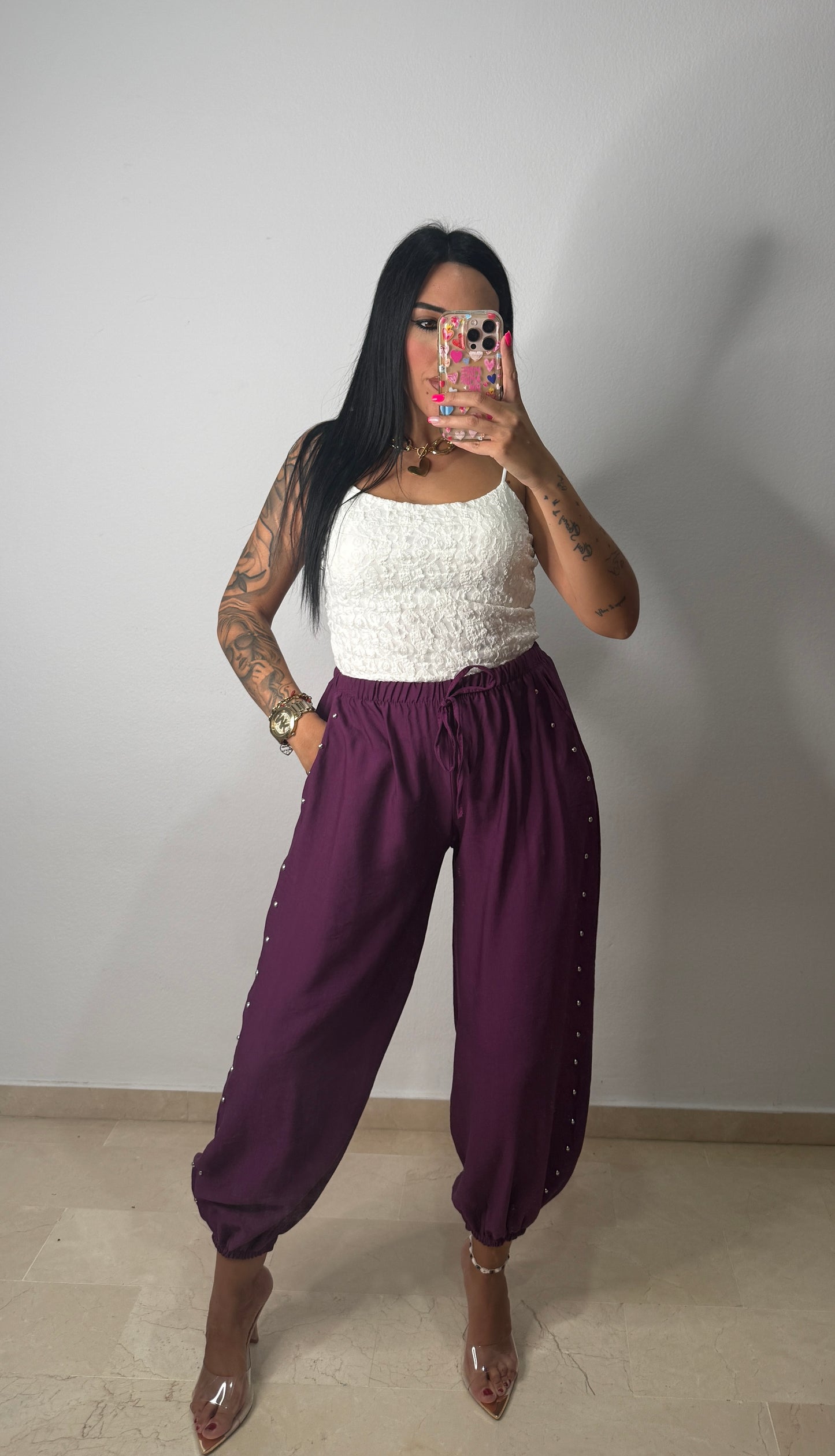 PANTALÓN TACHAS BURGUNDY