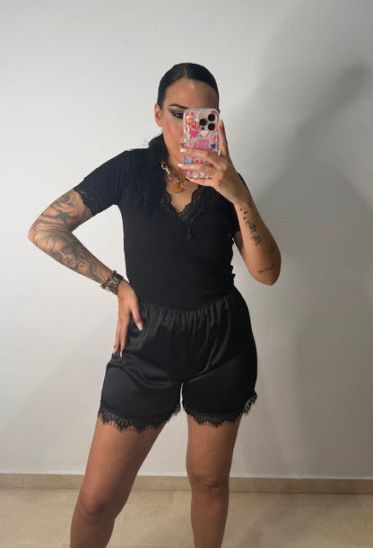 SHORT SATINADO BLACK