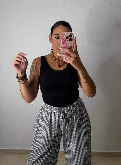 TOP BASIC BLACK