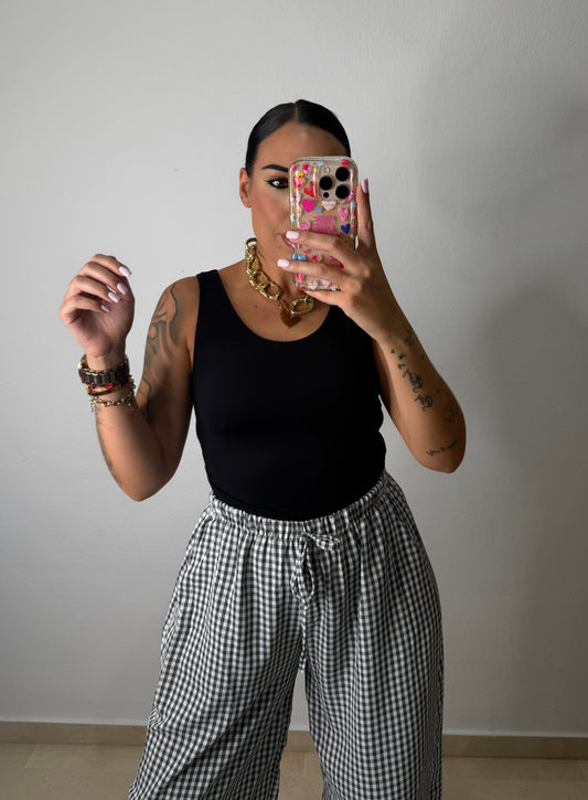 TOP BASIC BLACK