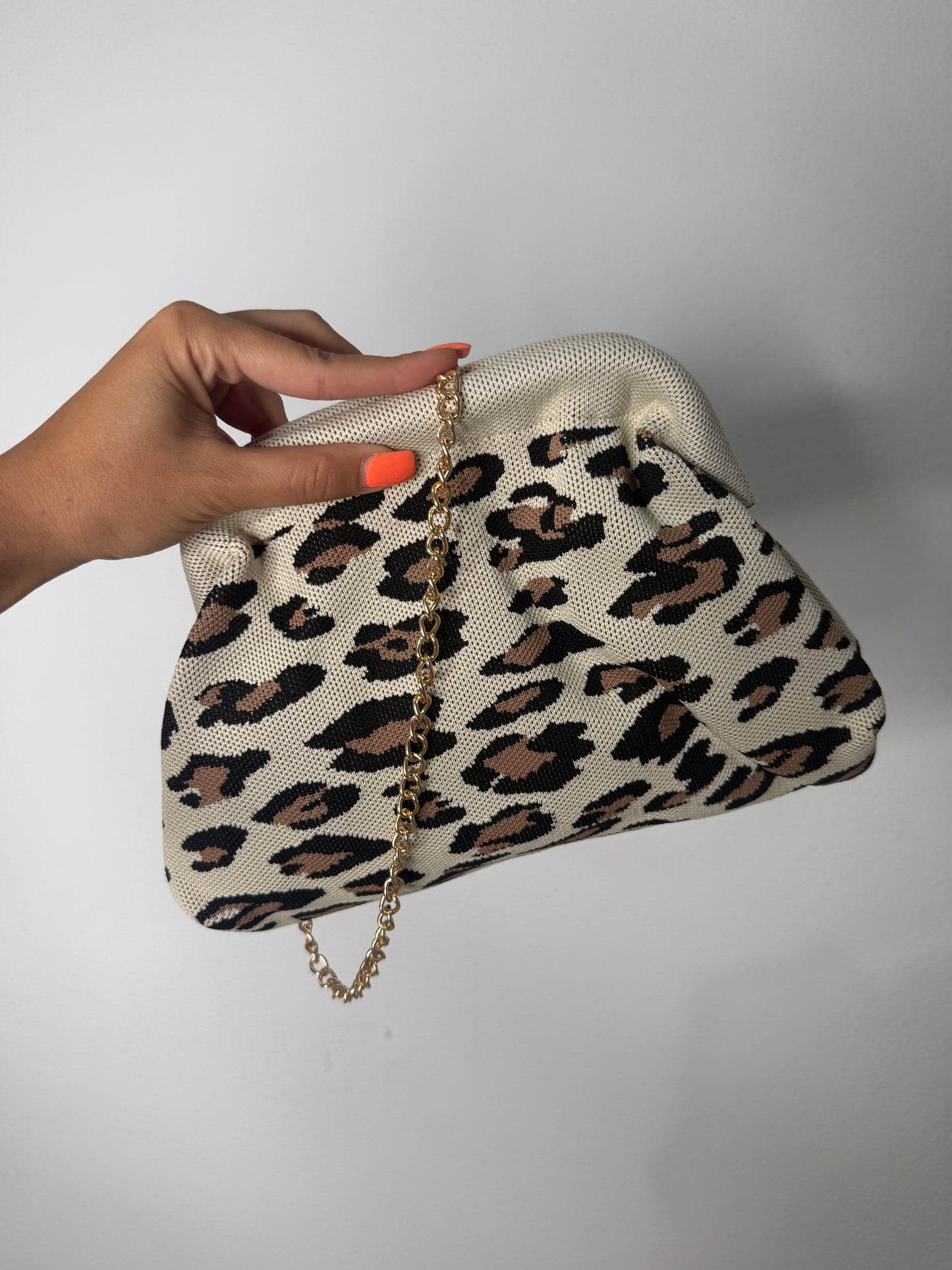 CLUTCH LEO BEIGE