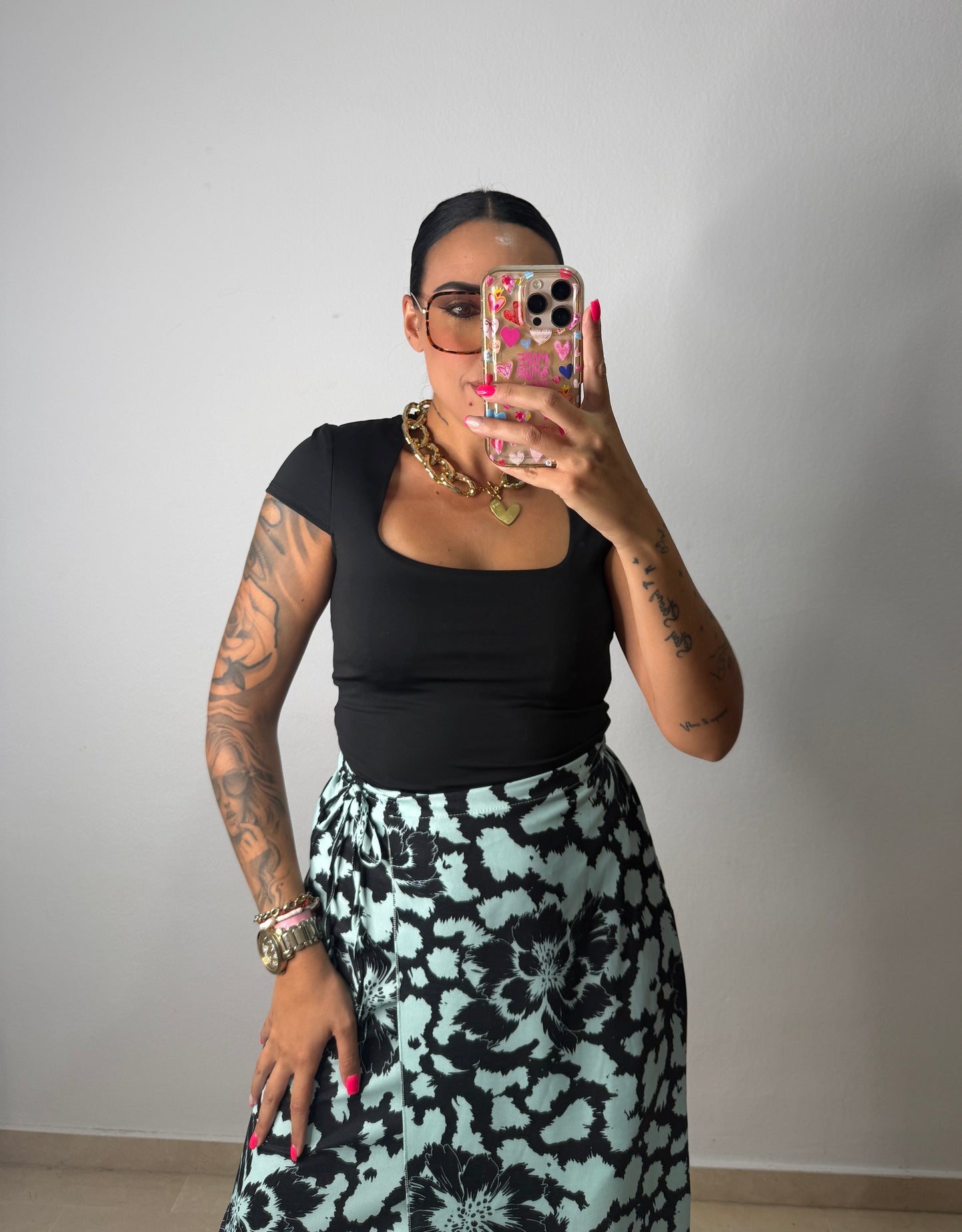 TOP BASIC BLACK ESCOTE