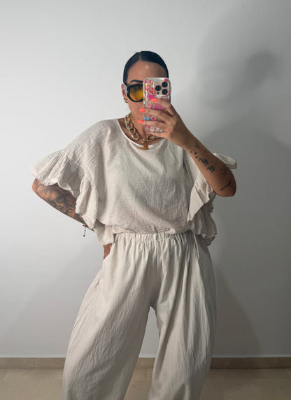 BLUSA VOLANTE BEIGE