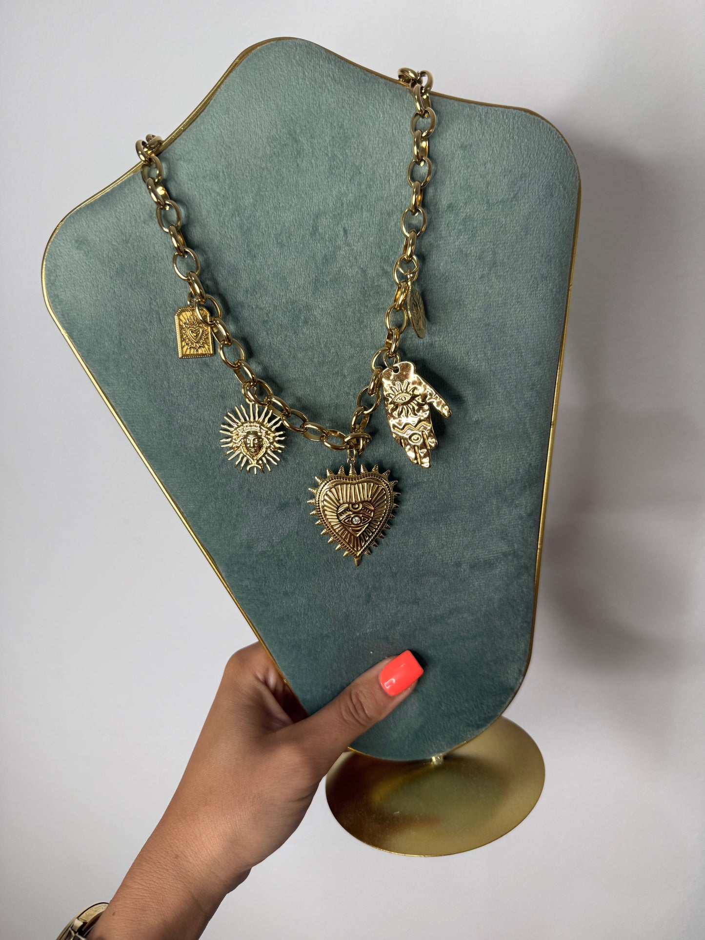 COLLAR MAXI ABALORIOS