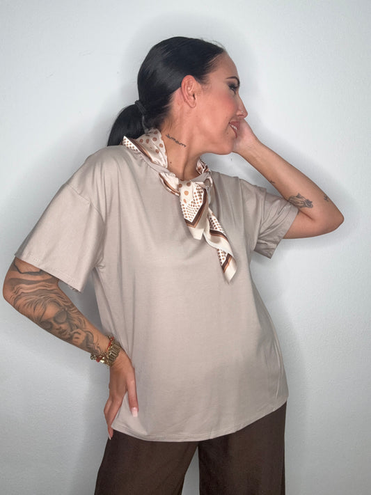 CAMISETA PAÑUELO TAUPE